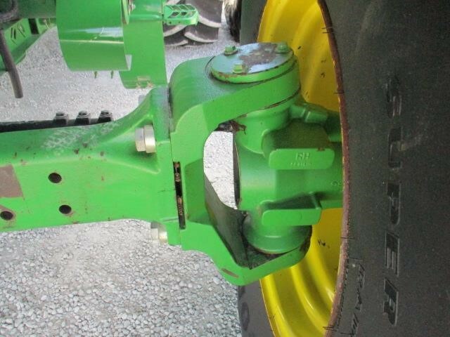 2012 John Deere S680 Combine - Photo 20