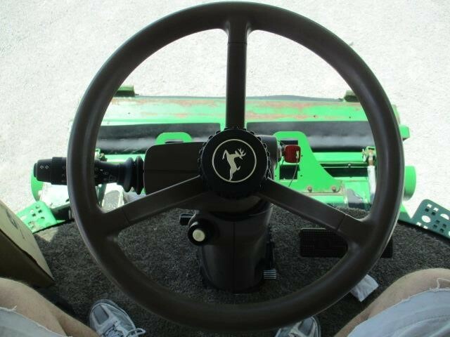 2012 John Deere S680 Combine - Photo 33