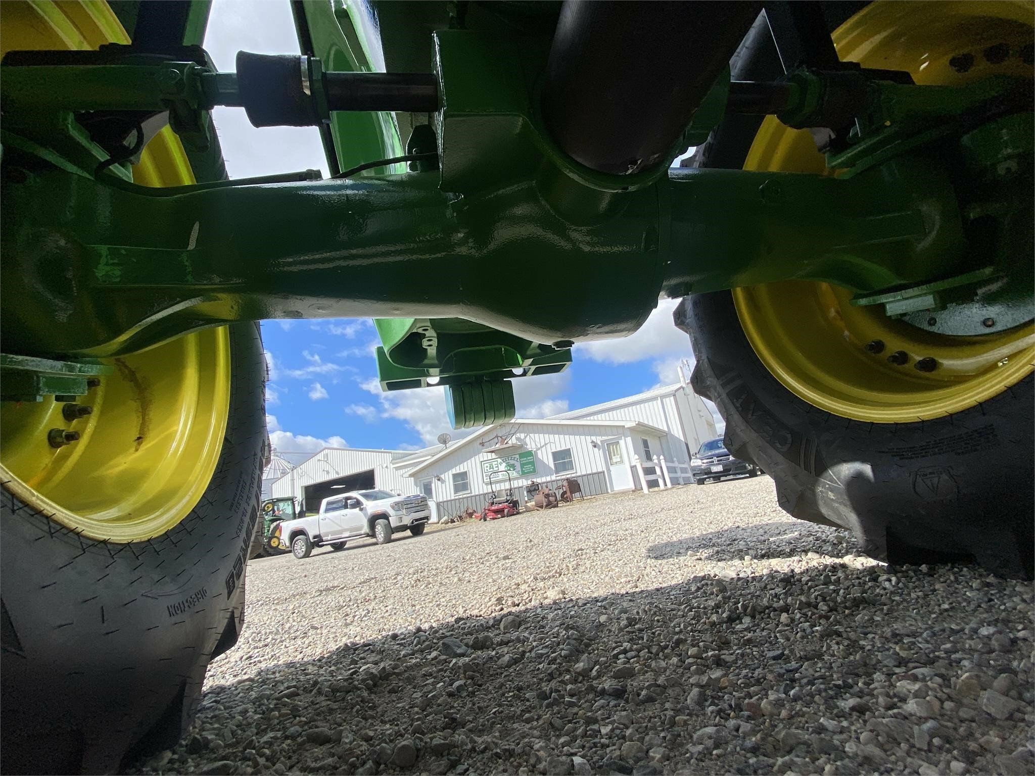 2008 John Deere 7730 Tractor - Photo 17