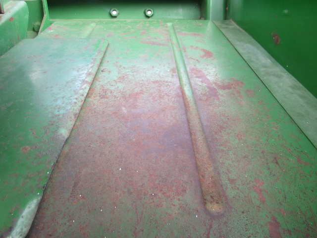 John Deere 4040 Tractor - Photo 14