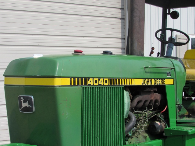 John Deere 4040 Tractor - Photo 24