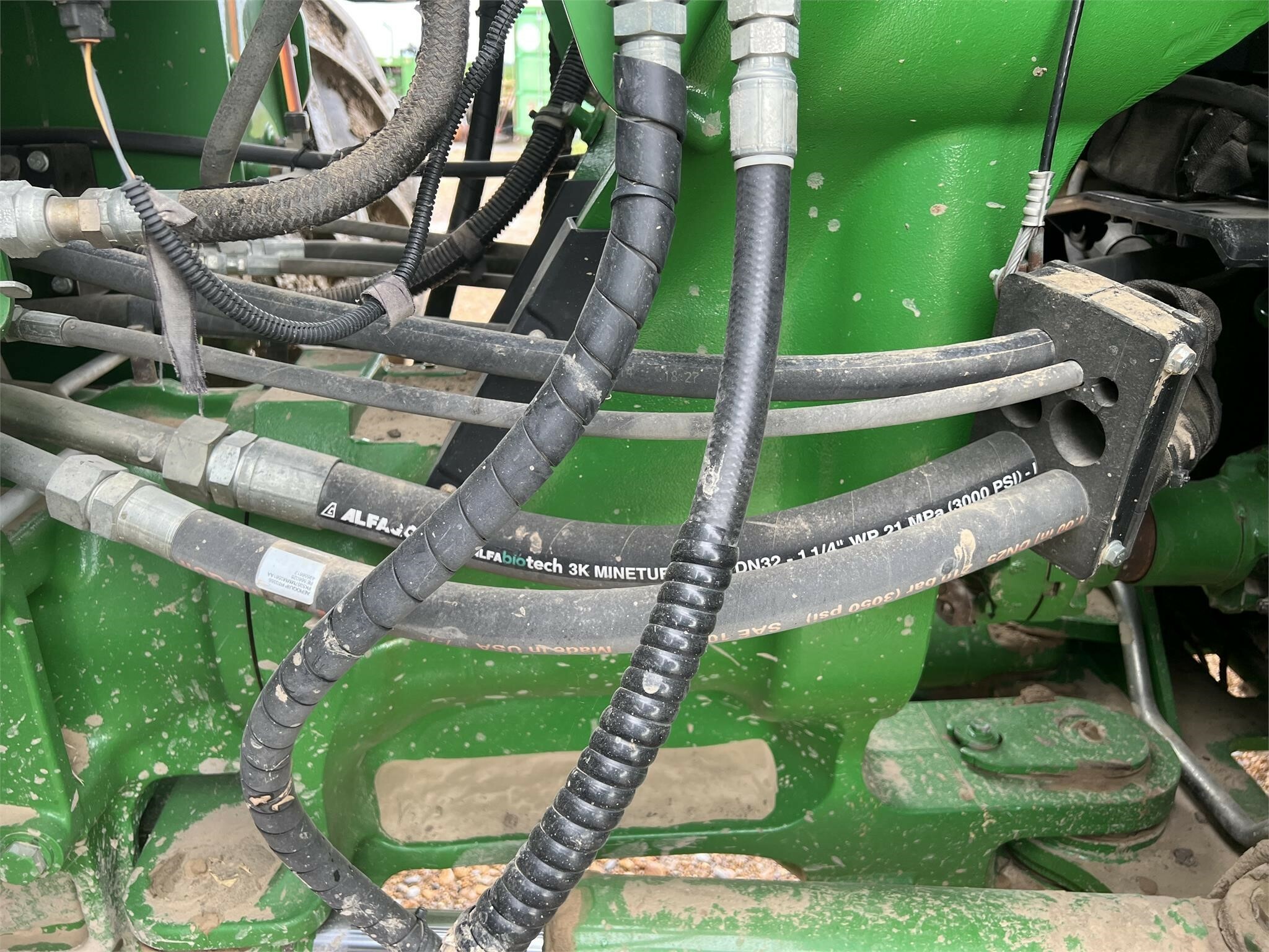 2015 John Deere 9620R Tractor - Photo 8