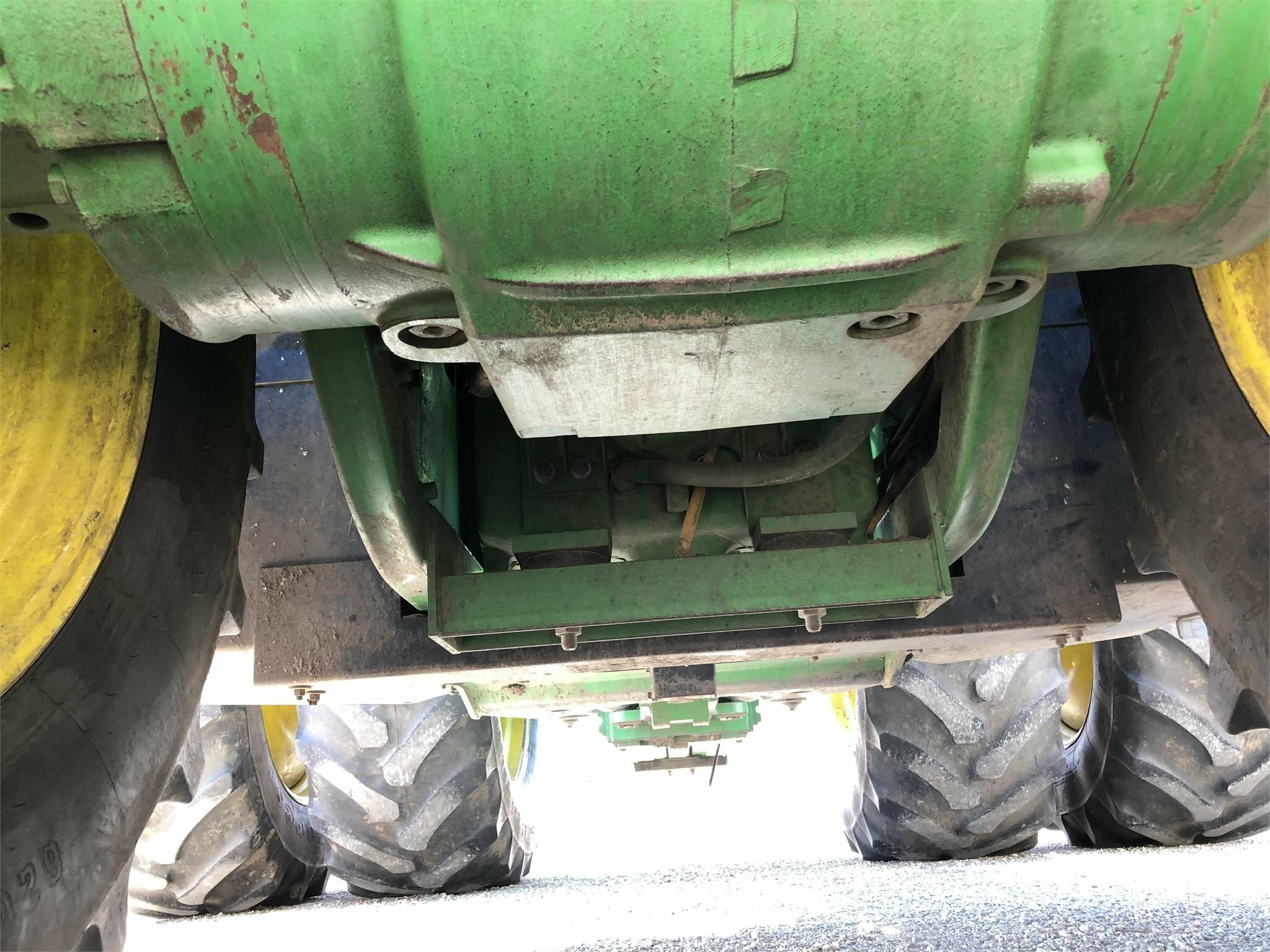 2004 John Deere 9220 Tractor - Photo 18