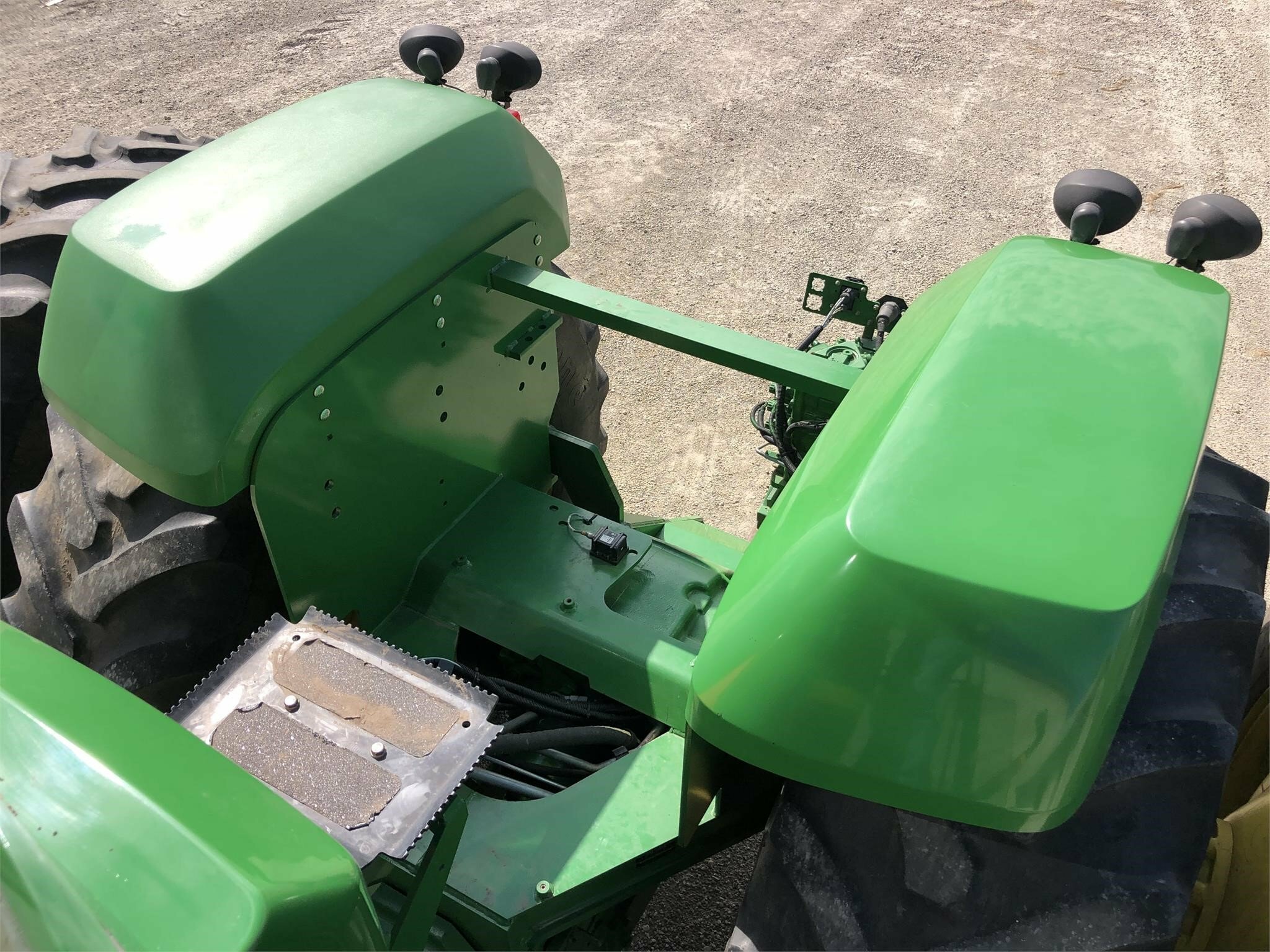 2004 John Deere 9220 Tractor - Photo 23