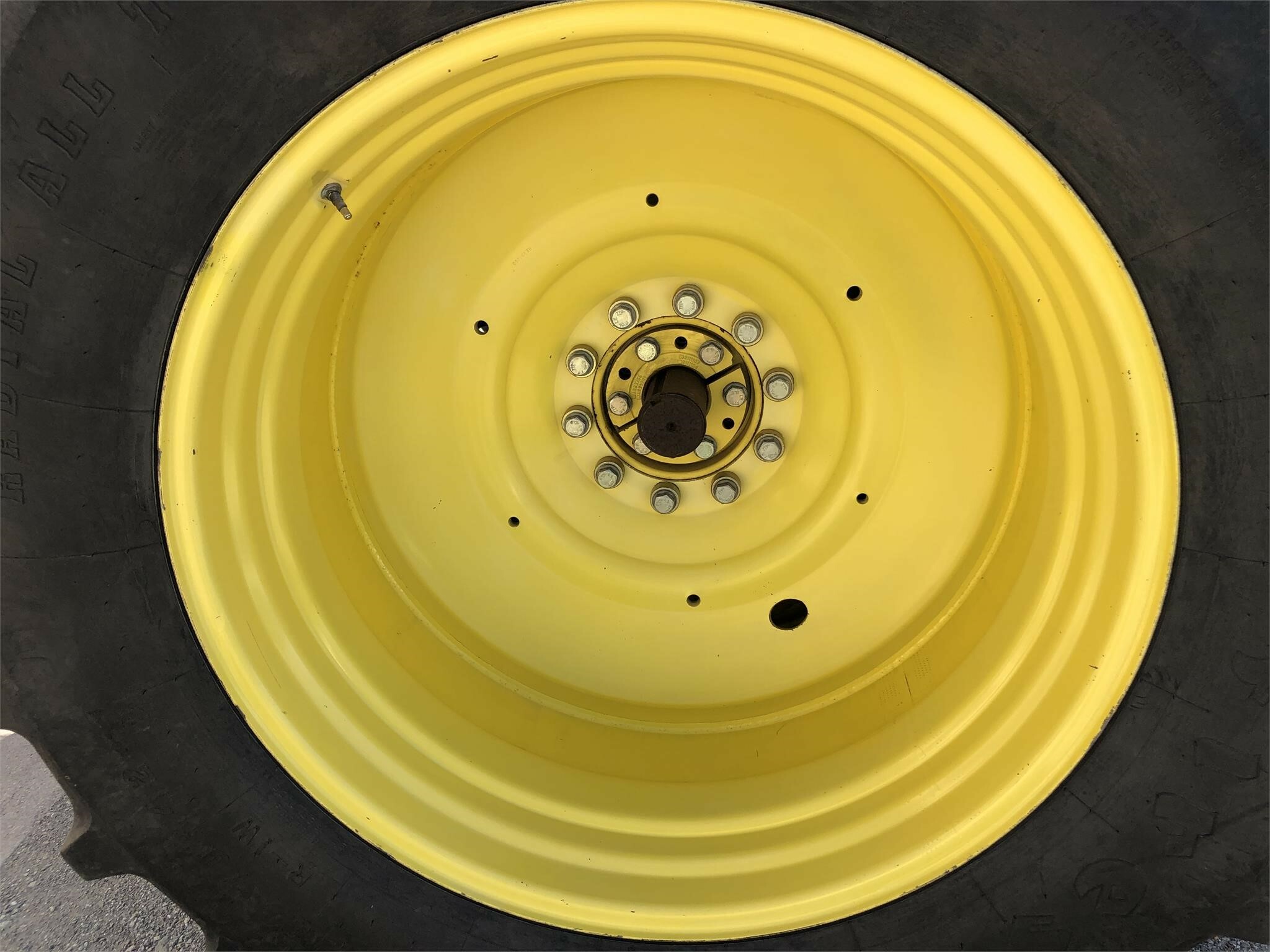 2004 John Deere 9220 Tractor - Photo 5