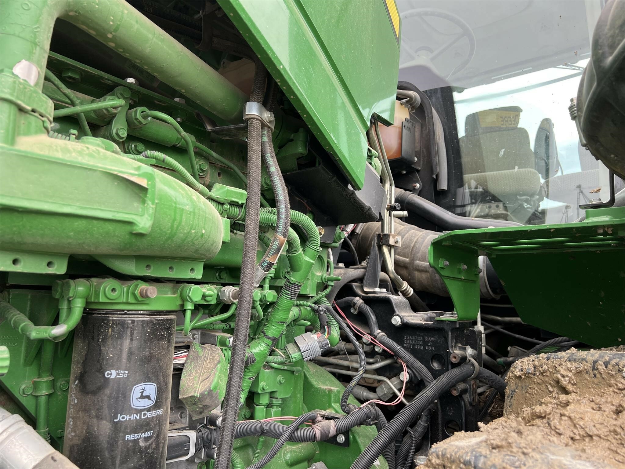 2015 John Deere 9620R Tractor - Photo 18