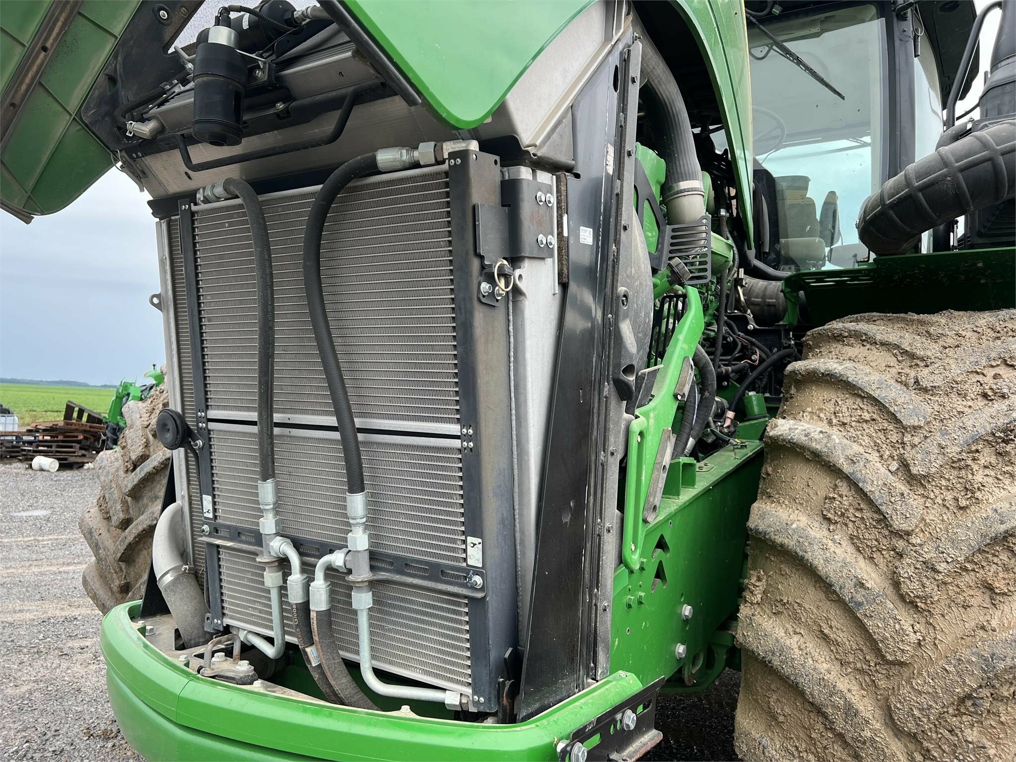 2015 John Deere 9620R Tractor - Photo 20