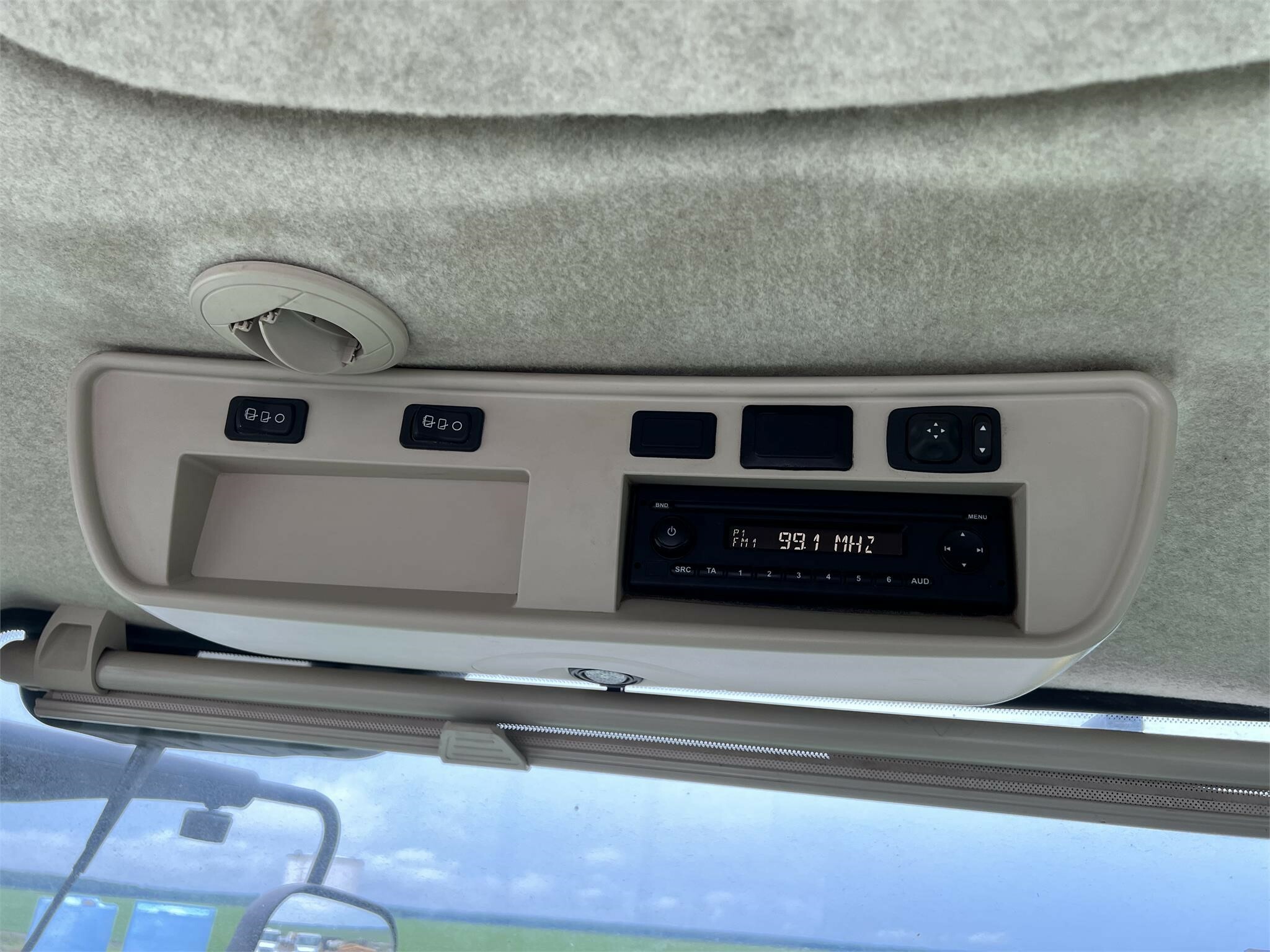 2015 John Deere 9620R Tractor - Photo 28