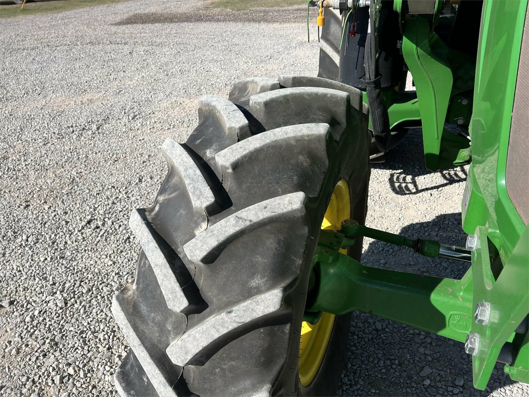 2018 John Deere 6135E Tractor - Photo 20