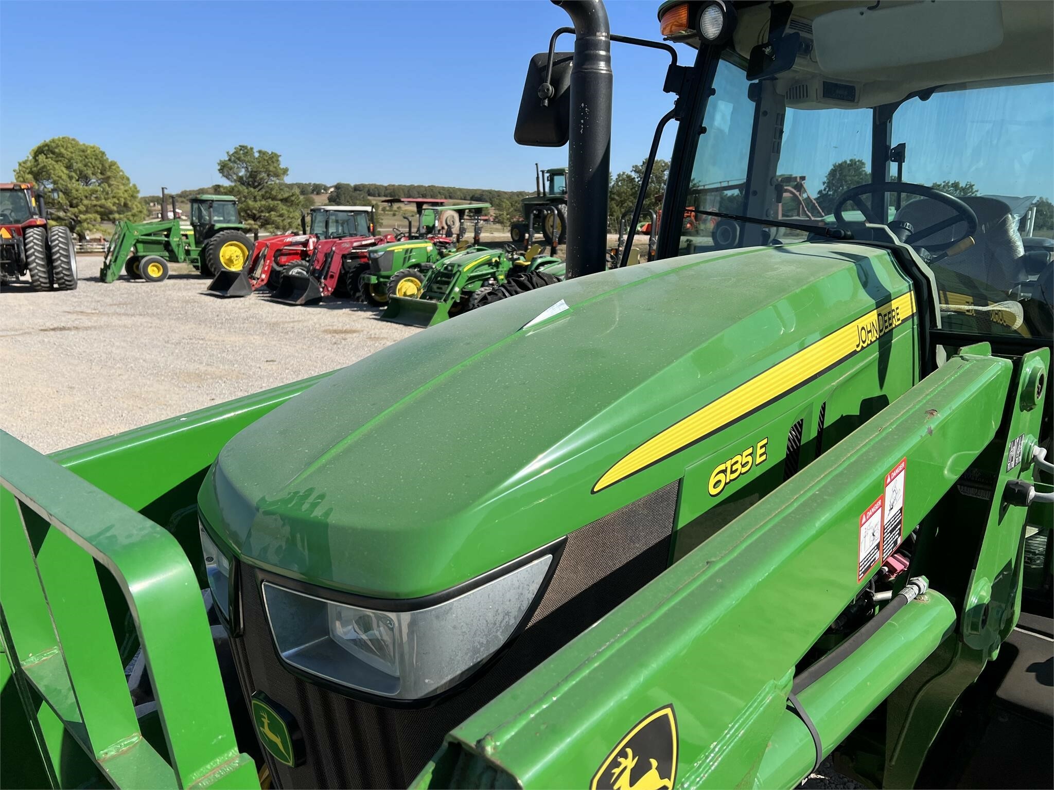 2018 John Deere 6135E Tractor - Photo 29