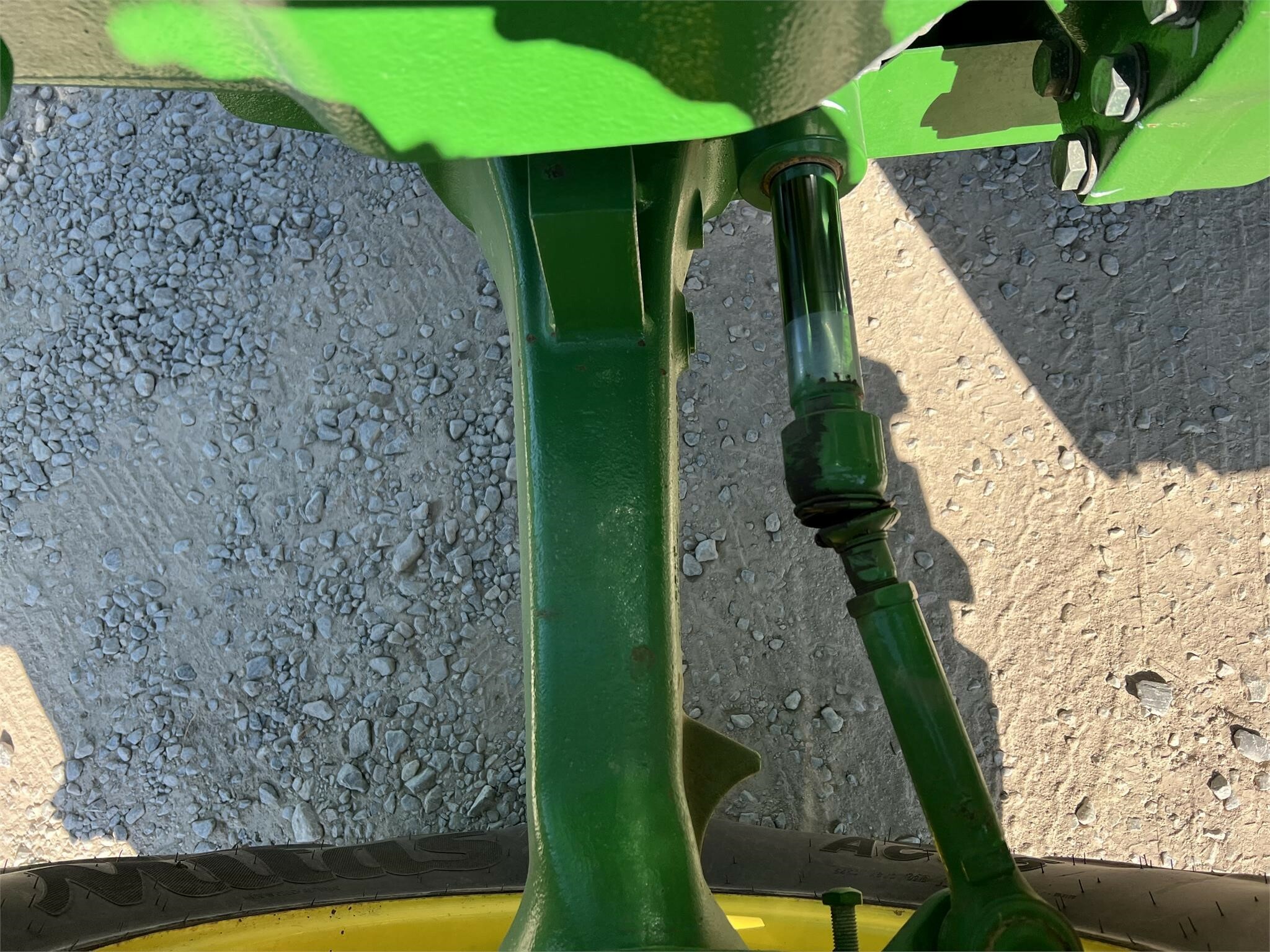 2018 John Deere 6135E Tractor - Photo 32