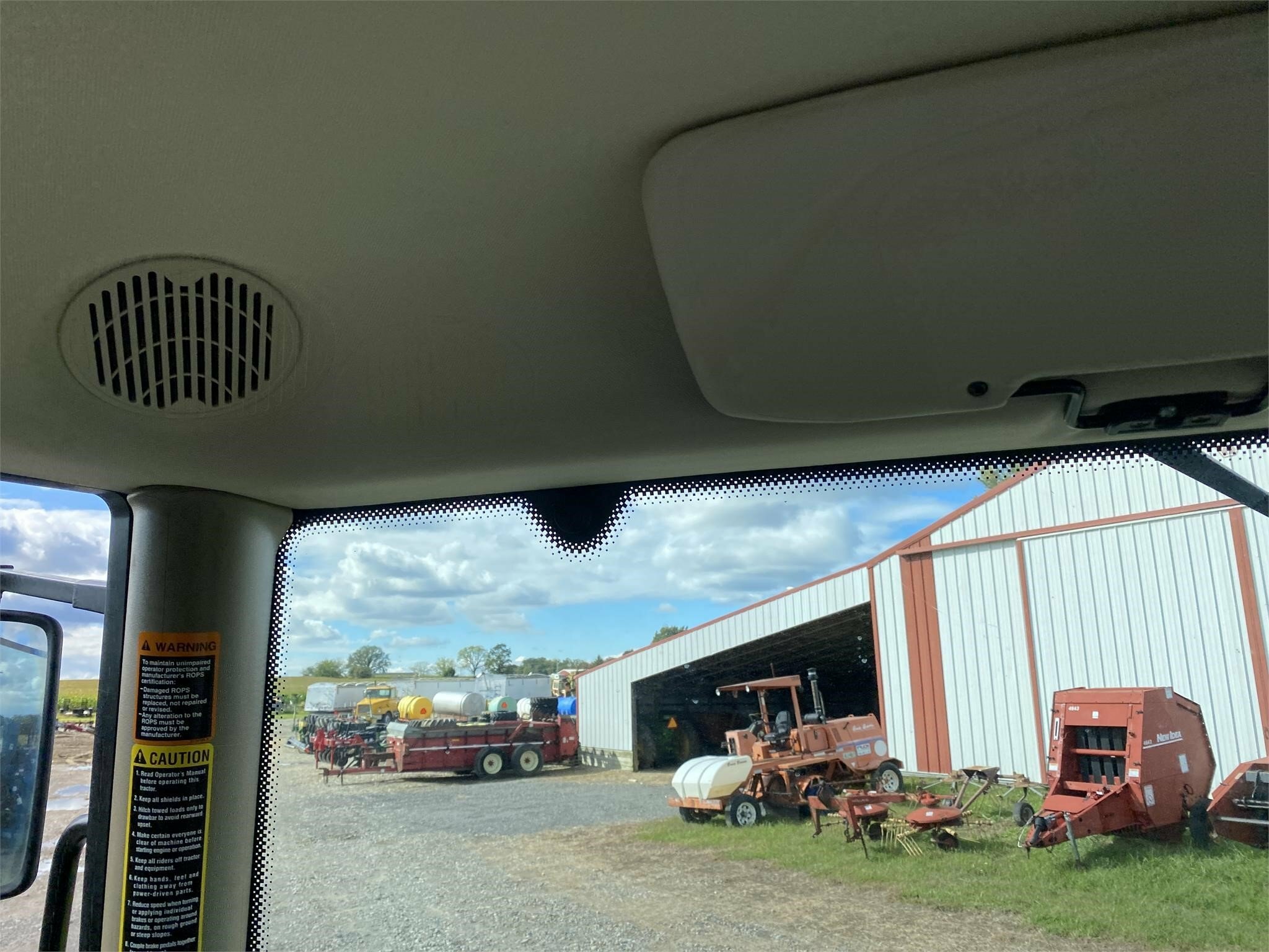 2018 John Deere 6145R Tractor - Photo 25