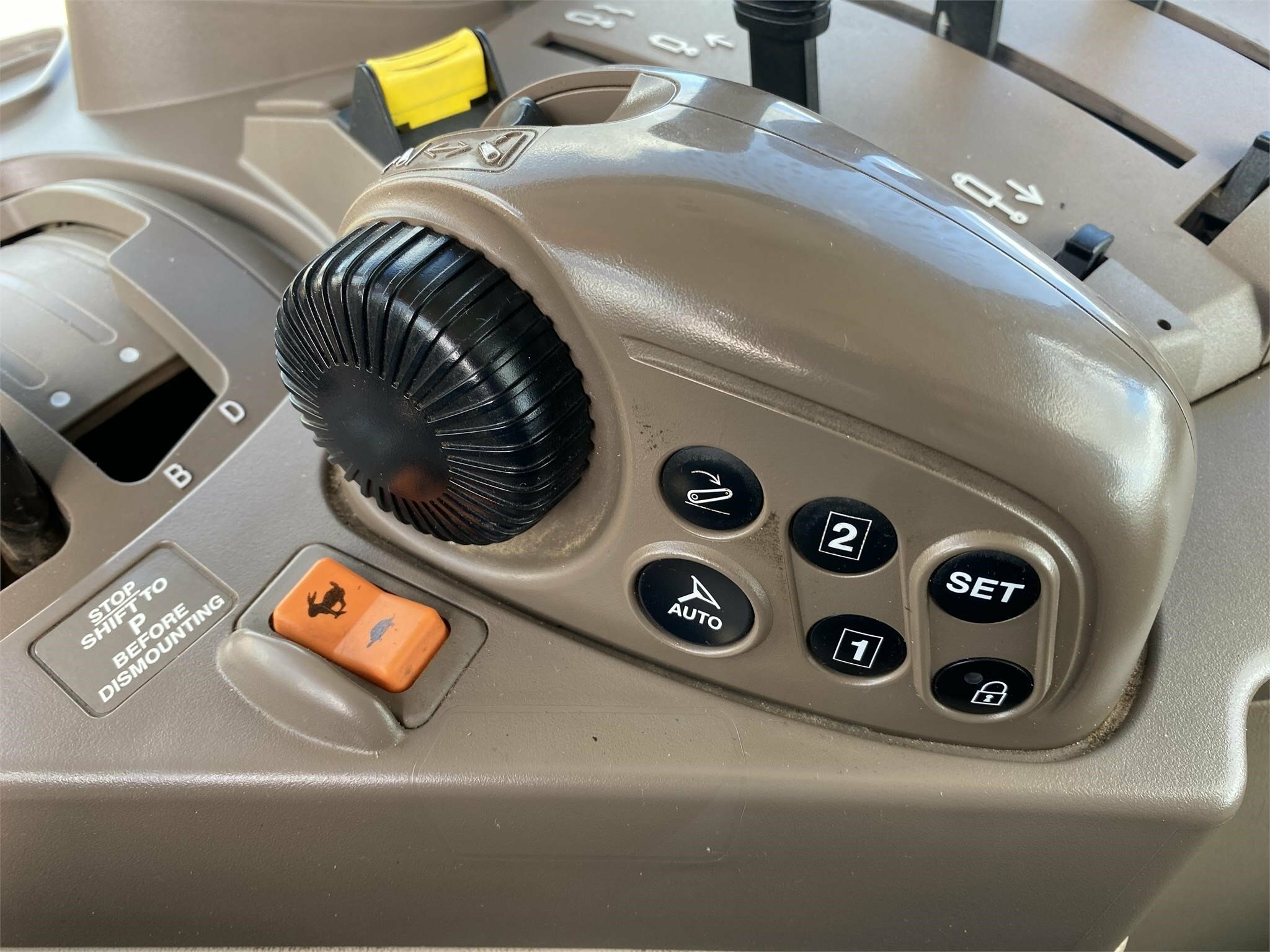 2018 John Deere 6145R Tractor - Photo 27