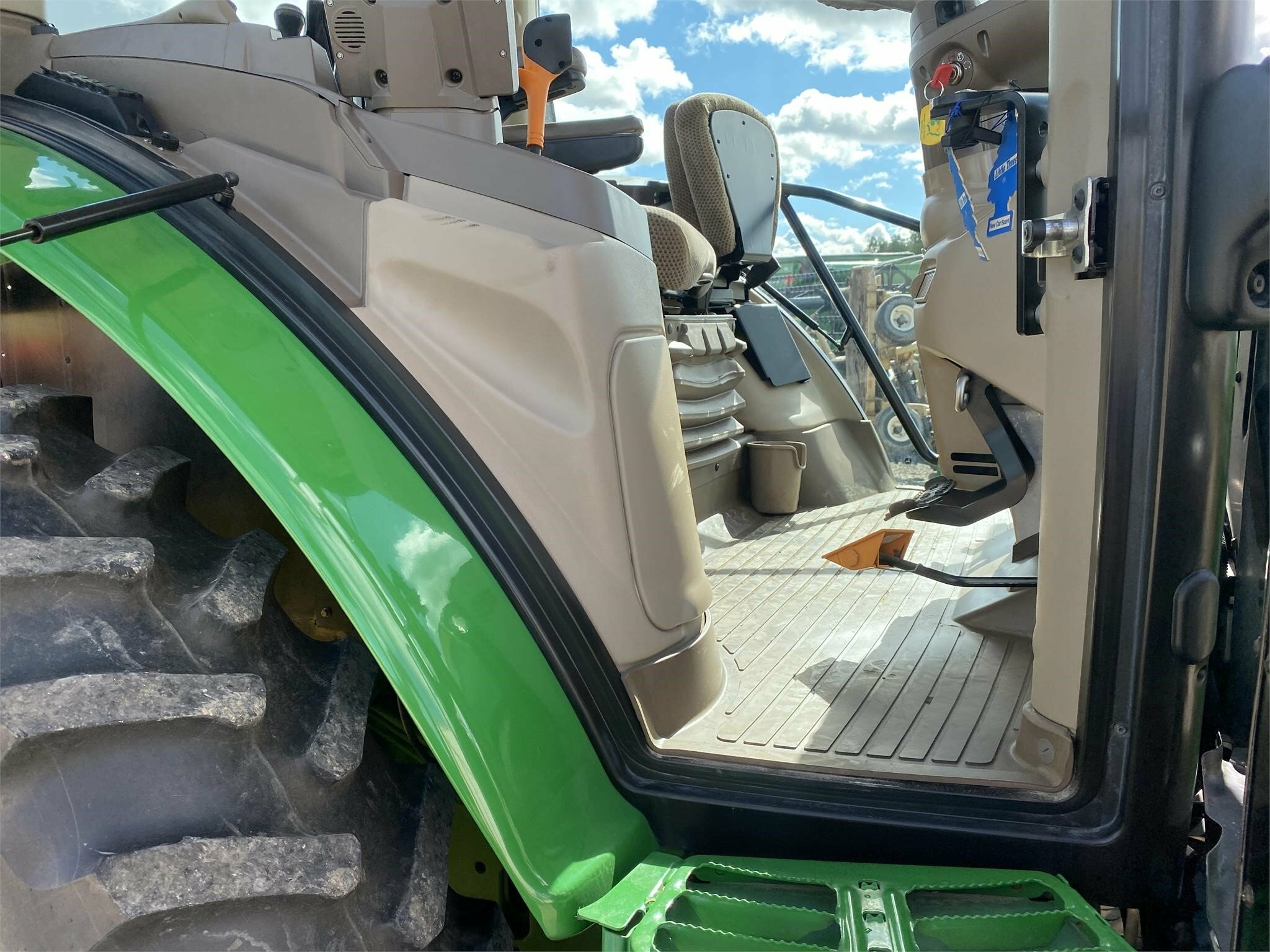 2018 John Deere 6145R Tractor - Photo 6