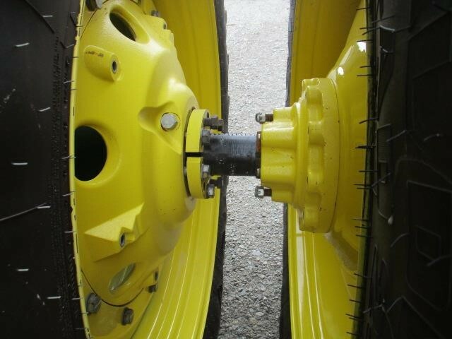 2019 John Deere 7210R Tractor - Photo 27