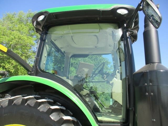 2019 John Deere 7210R Tractor - Photo 7