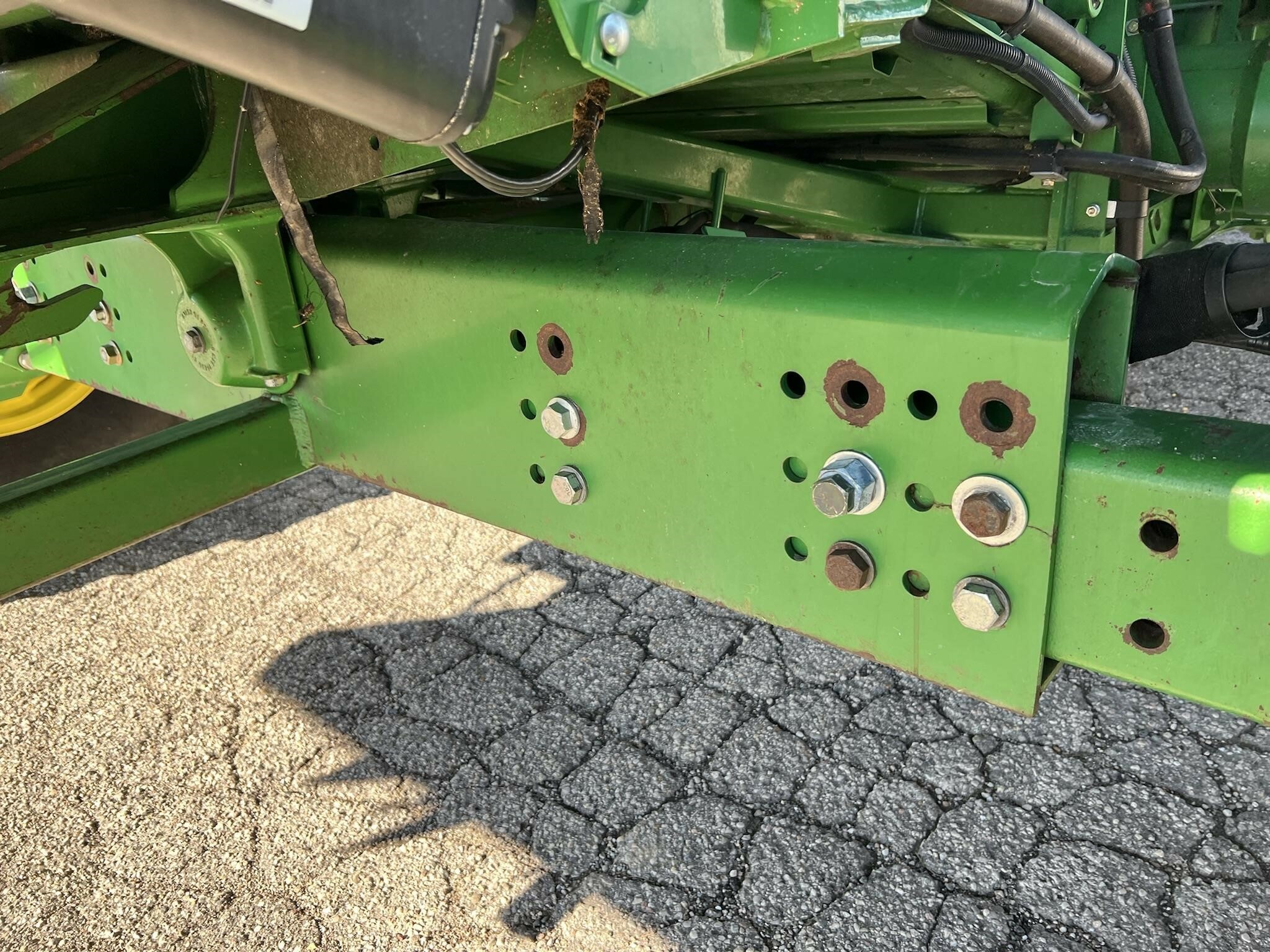 2012 John Deere S670 Combine - Photo 16