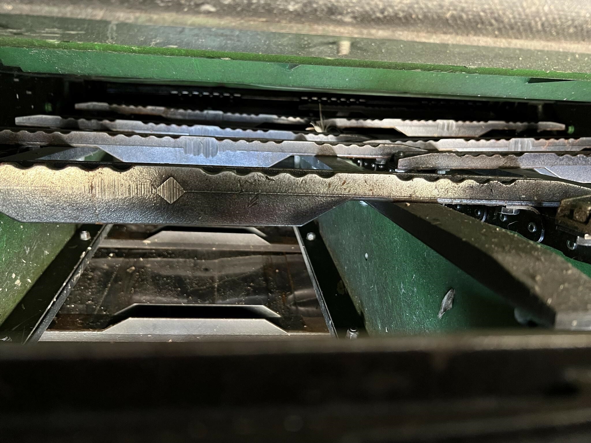 2012 John Deere S670 Combine - Photo 7