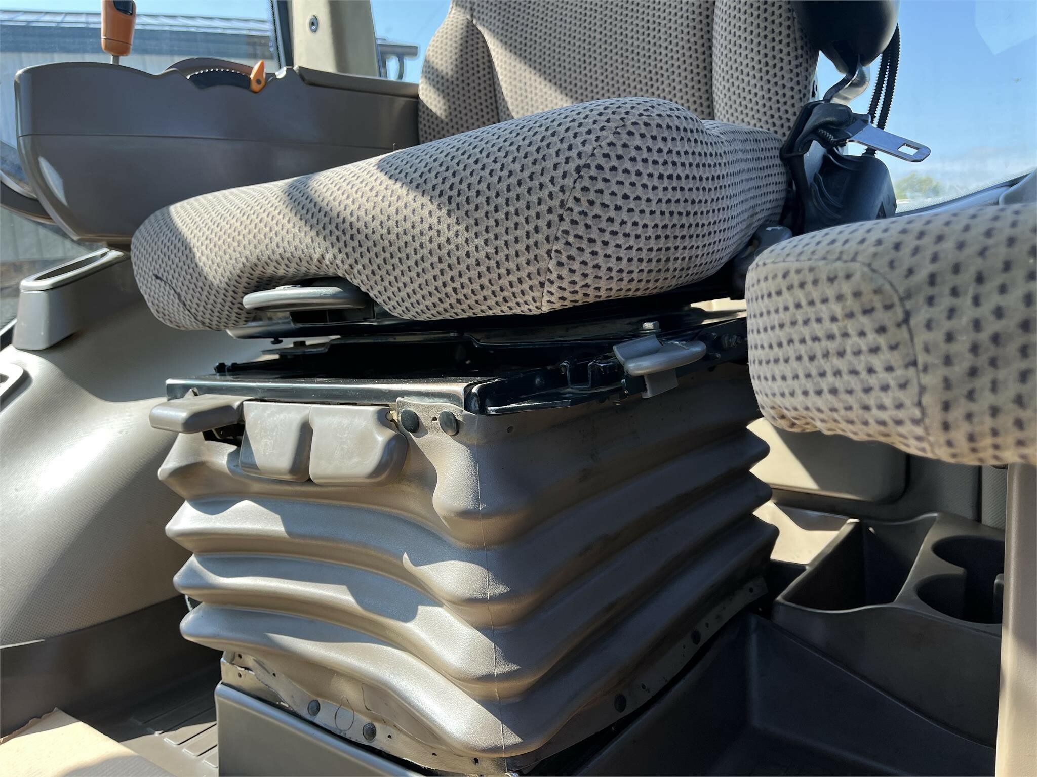 2012 John Deere 9510R Tractor - Photo 29