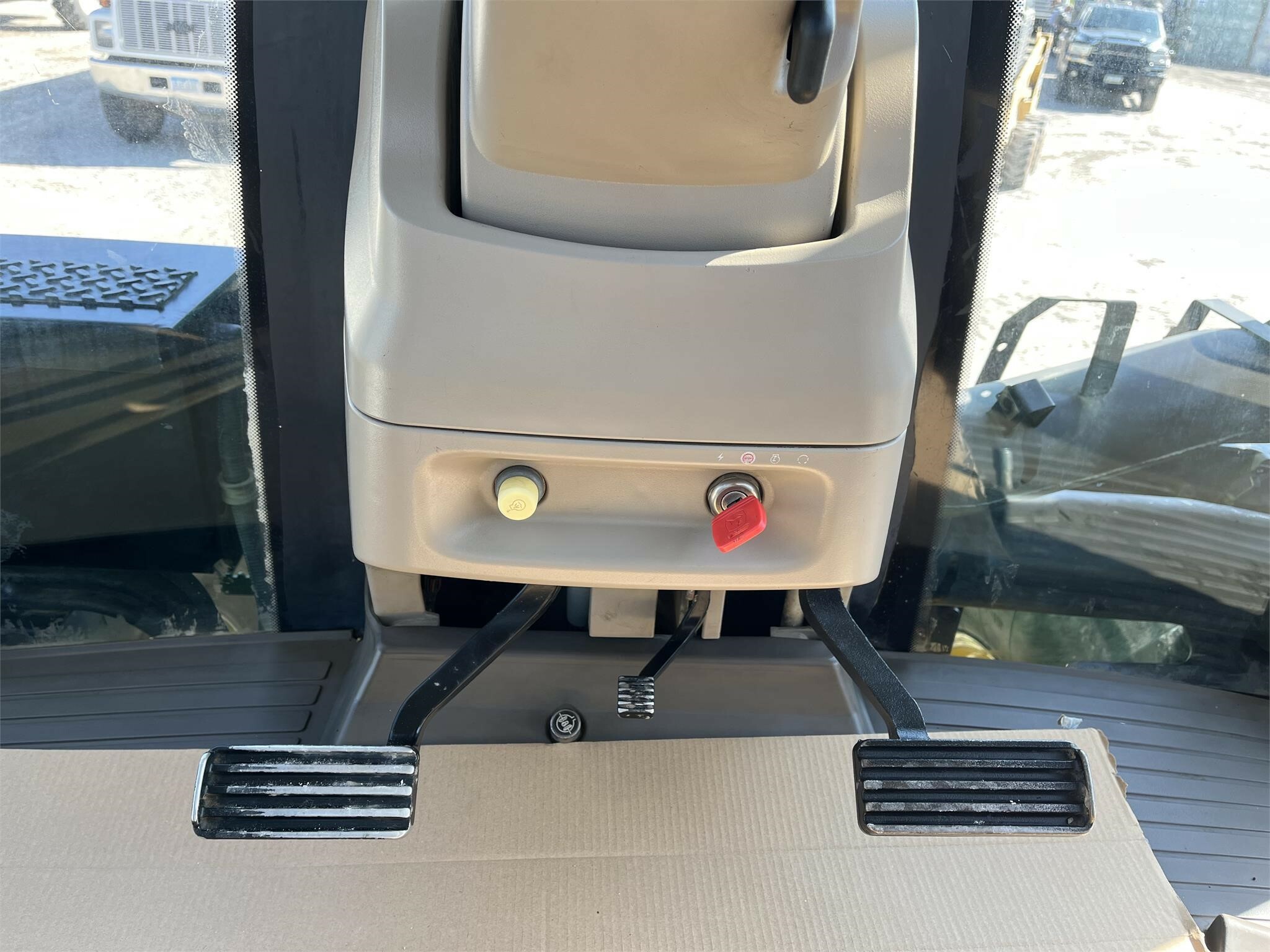 2012 John Deere 9510R Tractor - Photo 6