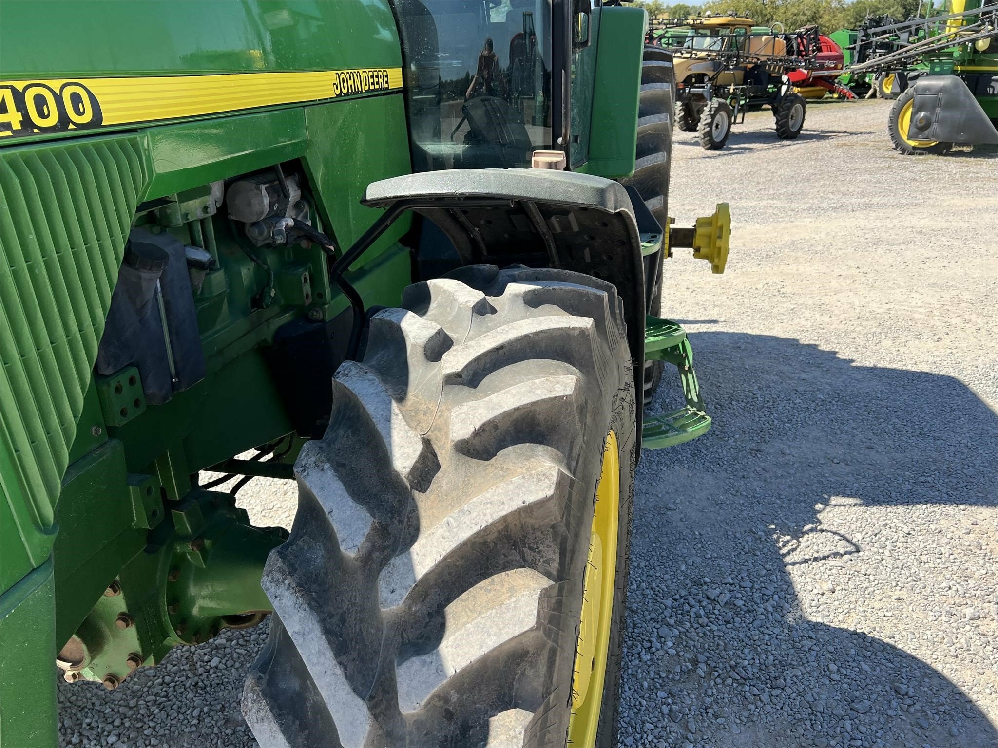 1997 John Deere 8400 Tractor - Photo 13